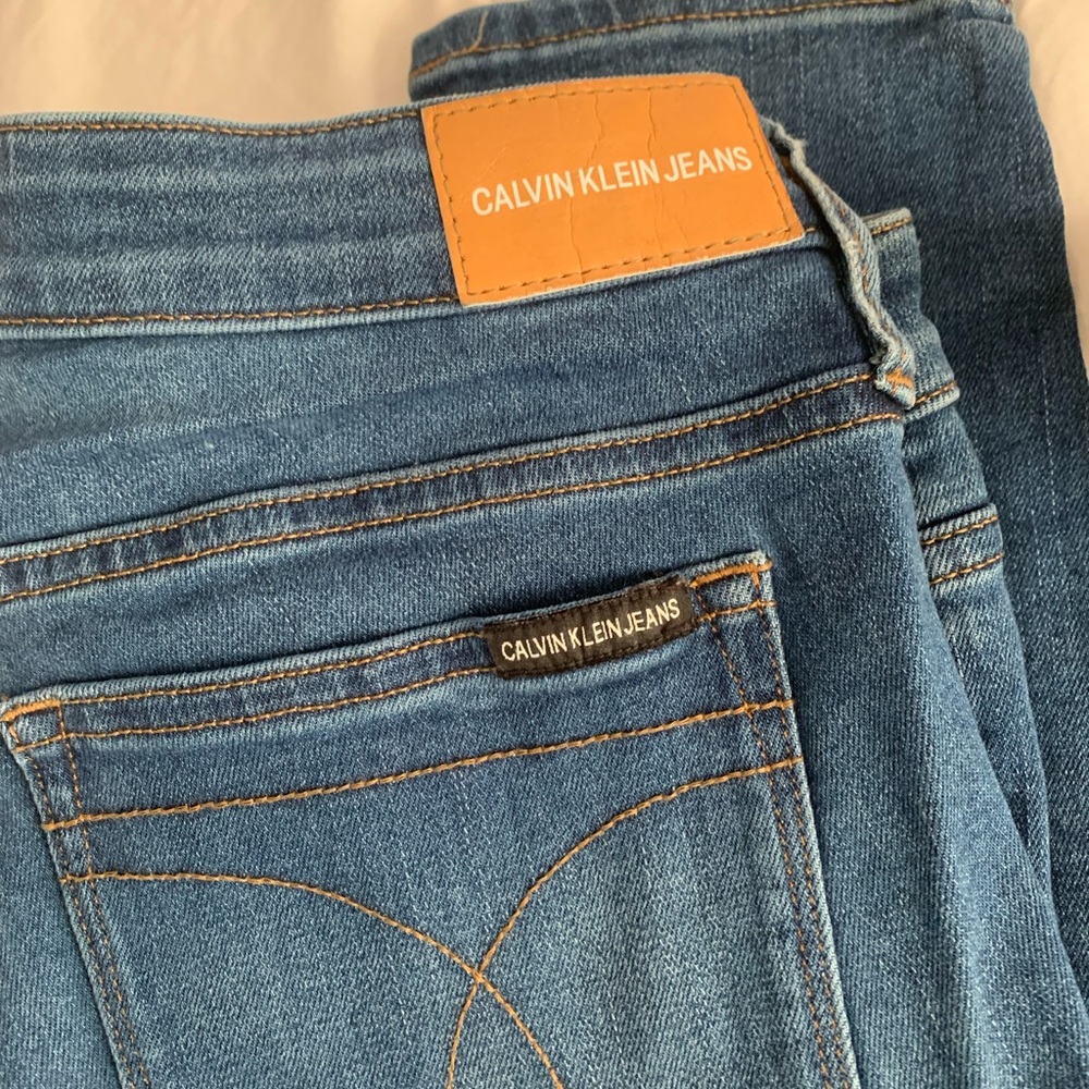 5 for $20 - Calvin Klein skinny straight leg jeans